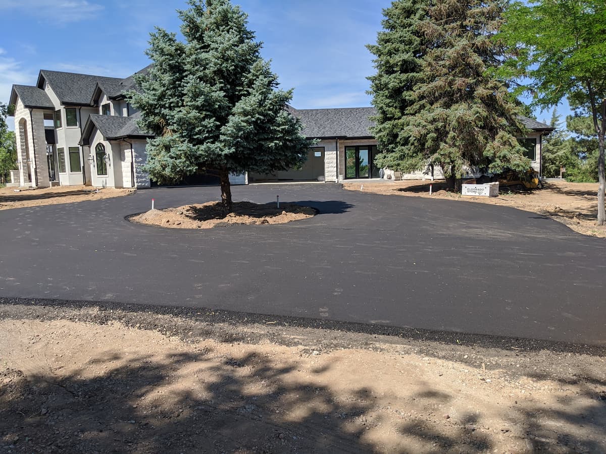 How High-Quality Driveway Sealing Can Prevent Future Repairs?